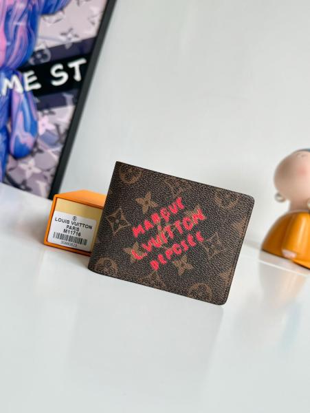 Wallet Louis Vuittno M11716 size 11.43*1.52*8.89cm