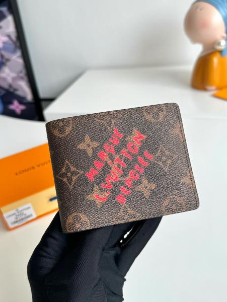 Wallet Louis Vuittno M11716 size 11.43*1.52*8.89cm