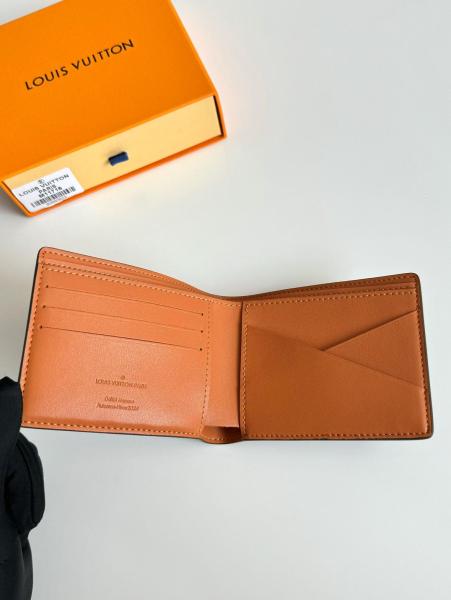 Wallet Louis Vuittno M11716 size 11.43*1.52*8.89cm