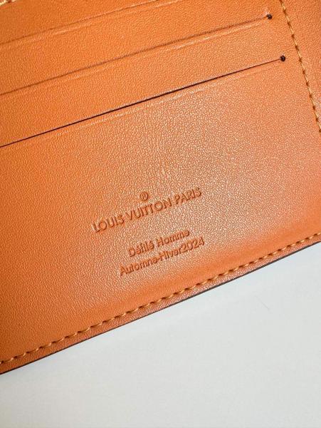 Wallet Louis Vuittno M11716 size 11.43*1.52*8.89cm