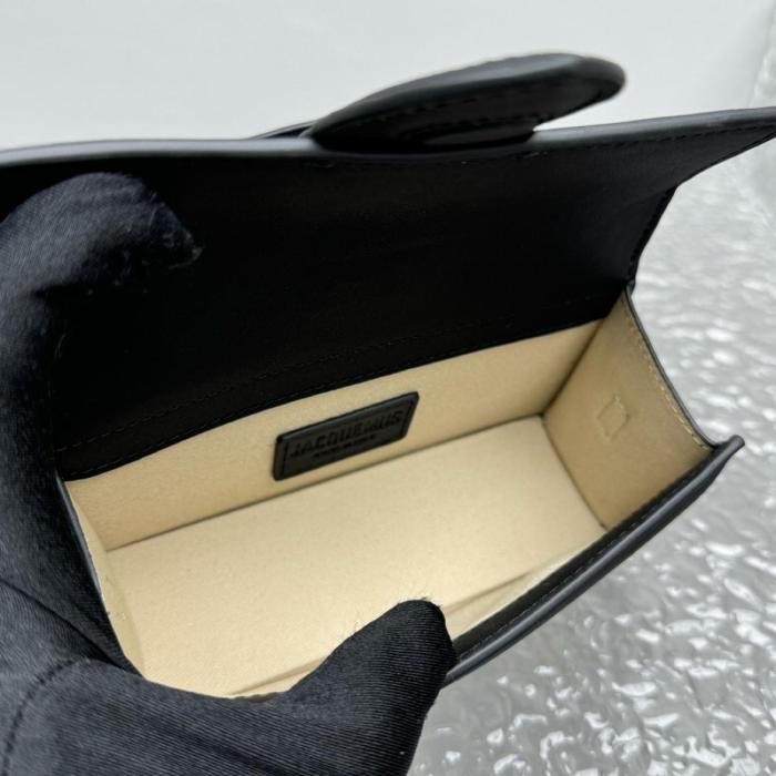 Handbags Jacquemus 213BA06-213-300990 small size 17.5*9 cm