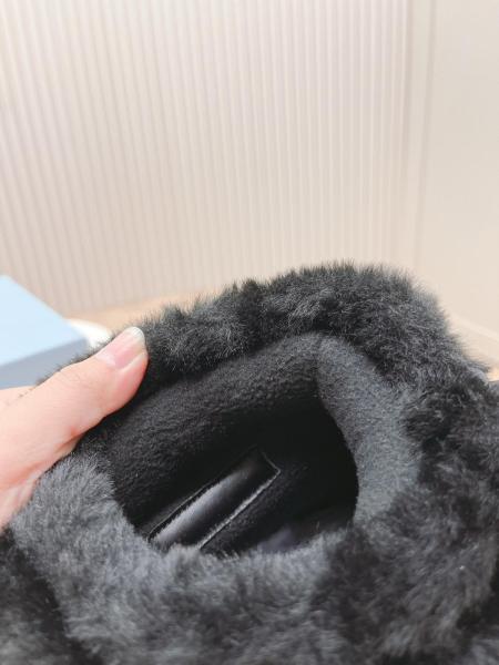 PRADA Shearling Après Ski Boots 2U032N_173_F0002_F_040