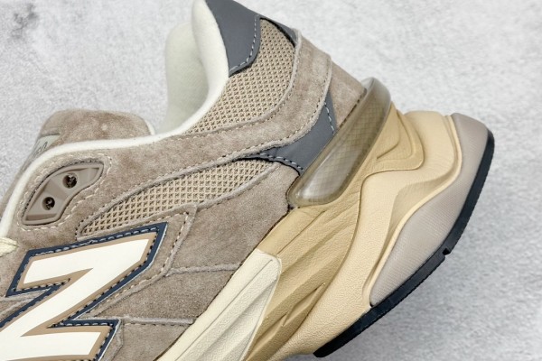 New Balance 9060 Driftwood Castlerock