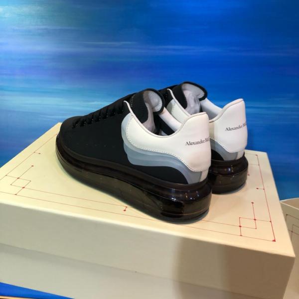 Alexander McQueen Casual Shoes Men Low-Top Black/White