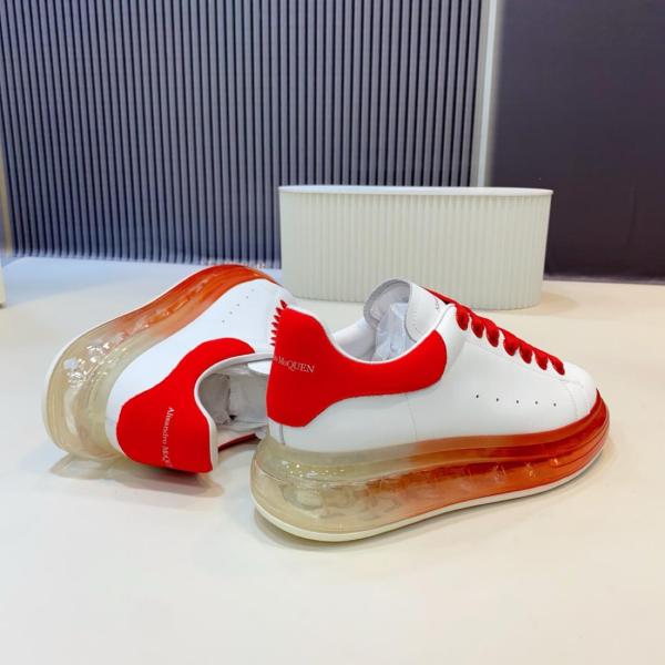 Alexander McQueen Casual Shoes Women's Low-Top White