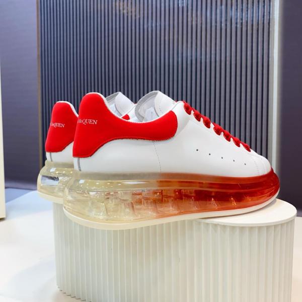 Alexander McQueen Casual Shoes Women's Low-Top White