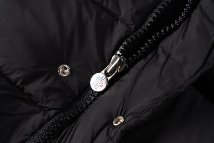 Moncler Vezere Hooded Padded Jacket