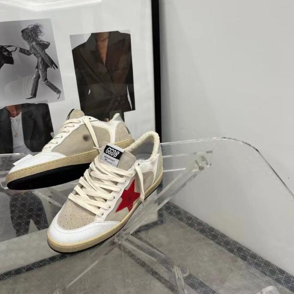 Golden Goose Ball Star in gray suede with red star and silver heel tab GMF00327.F004032.60401