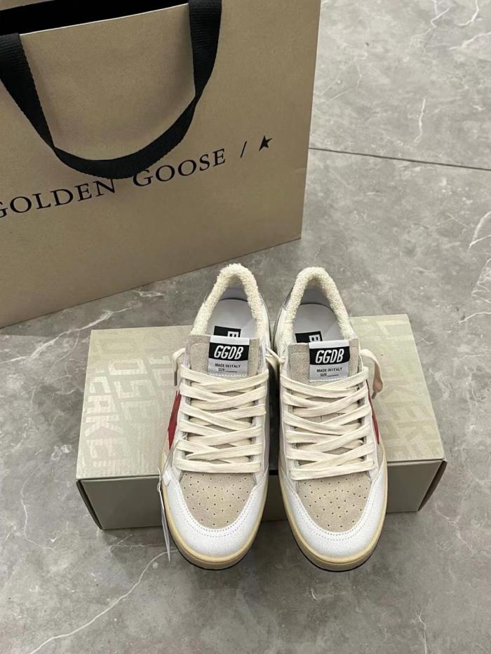 Golden Goose Ball Star in gray suede with red star and silver heel tab GMF00327.F004032.60401