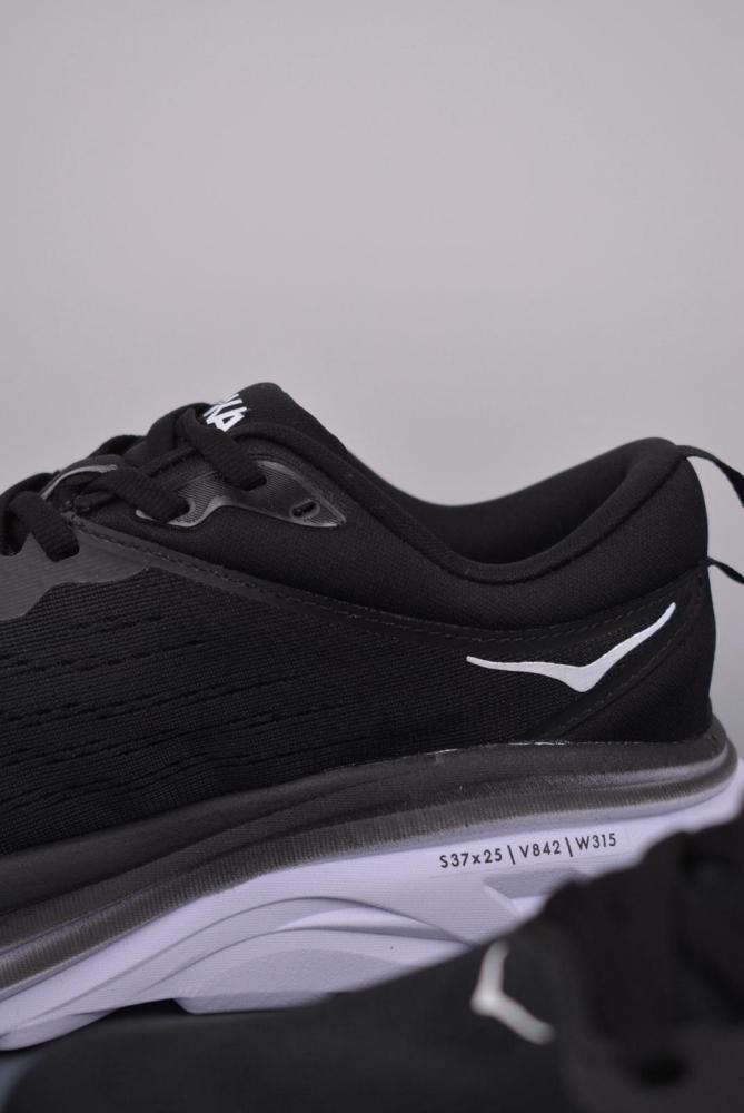 Hoka One One Bondi 8 Black White