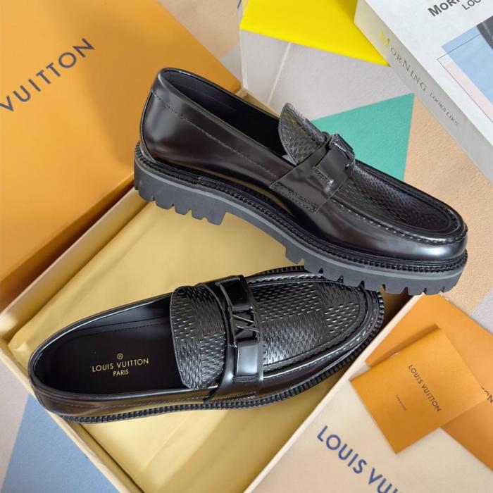 LOUIS VUITTON Major Loafers Men Black 1ACPM6