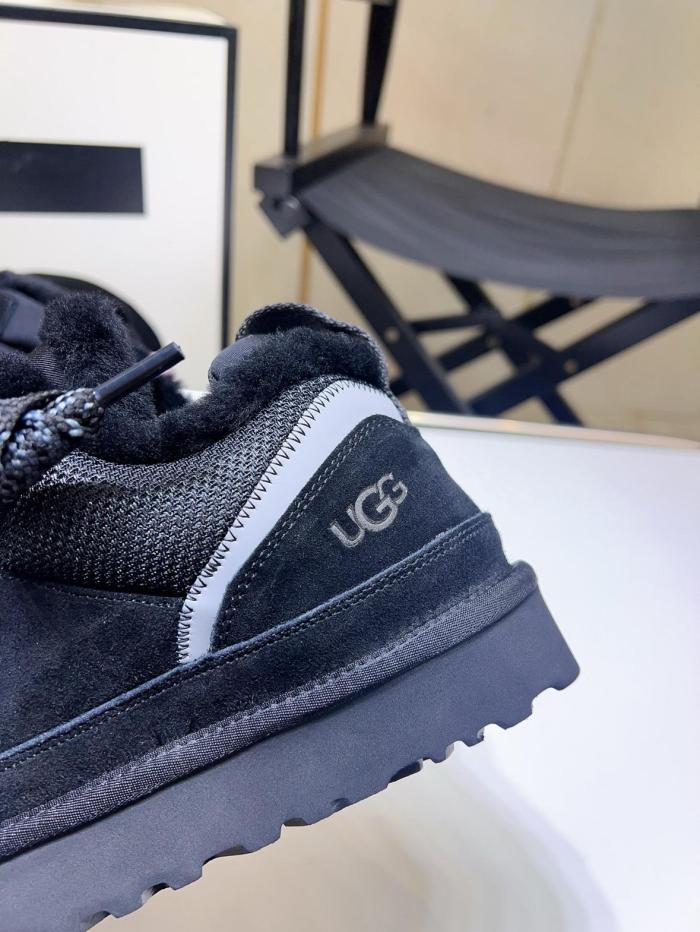 UGG Lowmel Black (Women's)