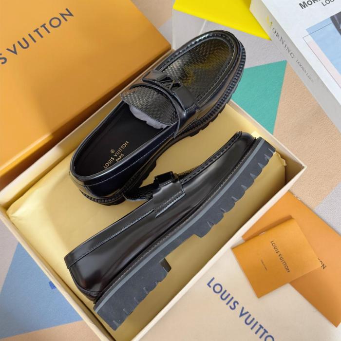 LOUIS VUITTON Major Loafers Men Black 1ACPM6