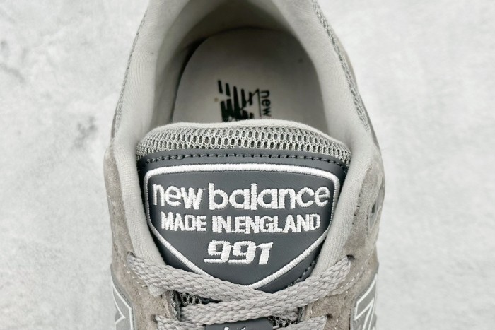 New Balance 991v2 MiUK Rock Ridge Grey