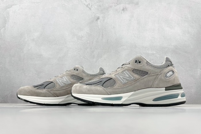 New Balance 991v2 MiUK Rock Ridge Grey
