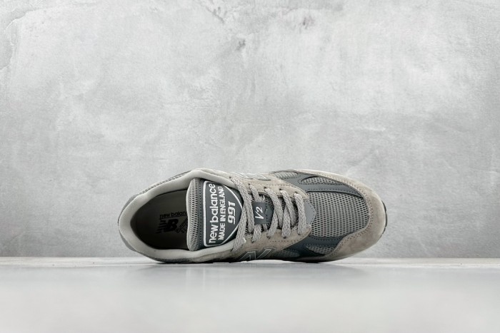 New Balance 991v2 MiUK Rock Ridge Grey