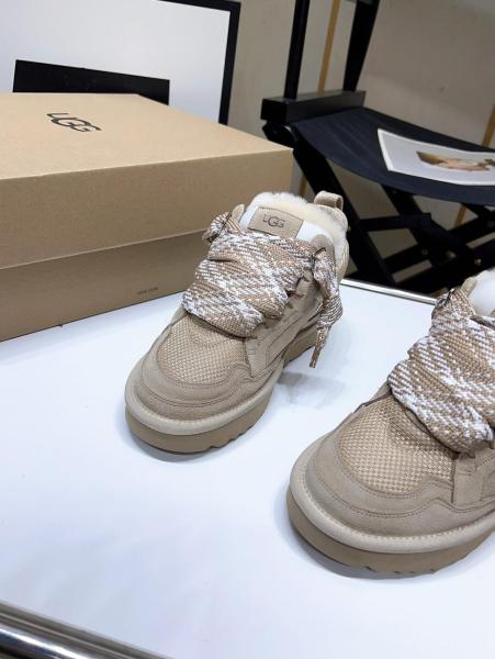 UGG Lowmel Pumice (Women's)