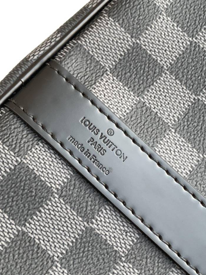 LOUIS VUITTON Travel Bags N41418 size 45*20*27 cm