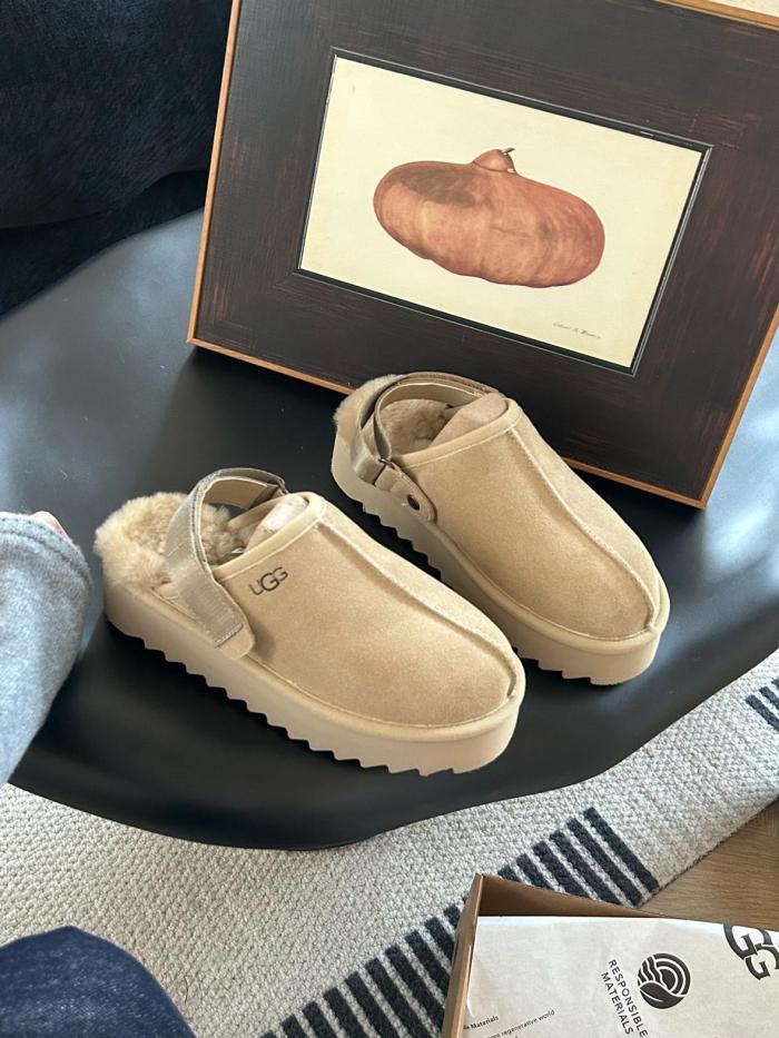 UGG Lanah Clog Chestnut Women's Sand