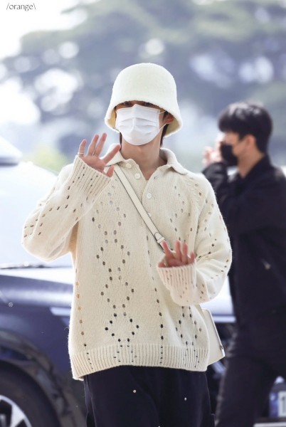  Clothes Givenchy 20241229-1