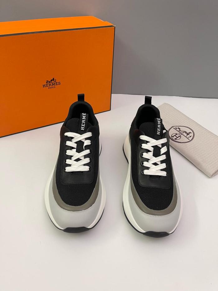 HERMES Casual Shoes Men Low-Top Black