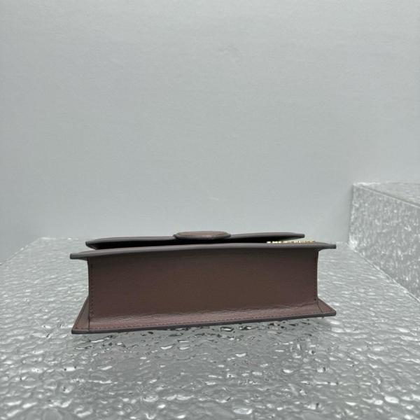 Jacquemus Le Grand Bambino Top Handle Bag 213BA0073100850 size 23.5*13cm