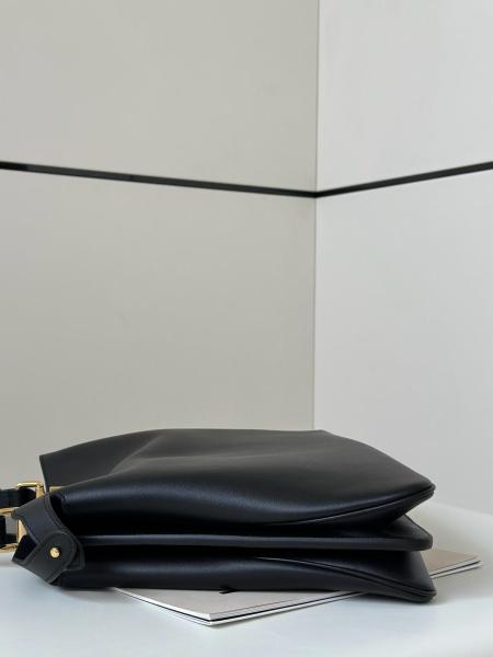 FENDI Peekaboo Calfskin One Shoulder Handbags Medium Size Women's Black 8BN353-AOVH-F0KUR size 33*10*25.5 cm