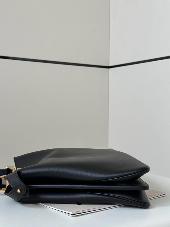 FENDI Peekaboo Calfskin One Shoulder Handbags Medium Size Women's Black 8BN353-AOVH-F0KUR size 33*10*25.5 cm