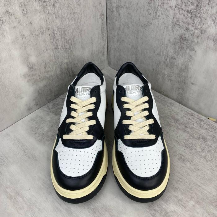 AUTRY Low Super Vintage Mesh Sneakers 'White Black'