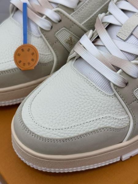 LOUIS VUITTON Trainer Low-Top Skateboard Shoes Unisex Light Green