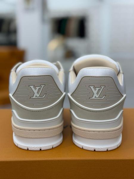 LOUIS VUITTON Trainer Low-Top Skateboard Shoes Unisex Light Green