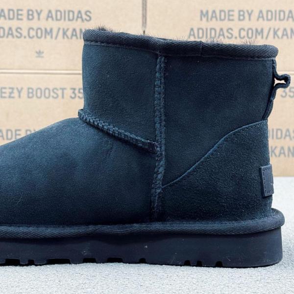 UGG Classic Mini Boot Black