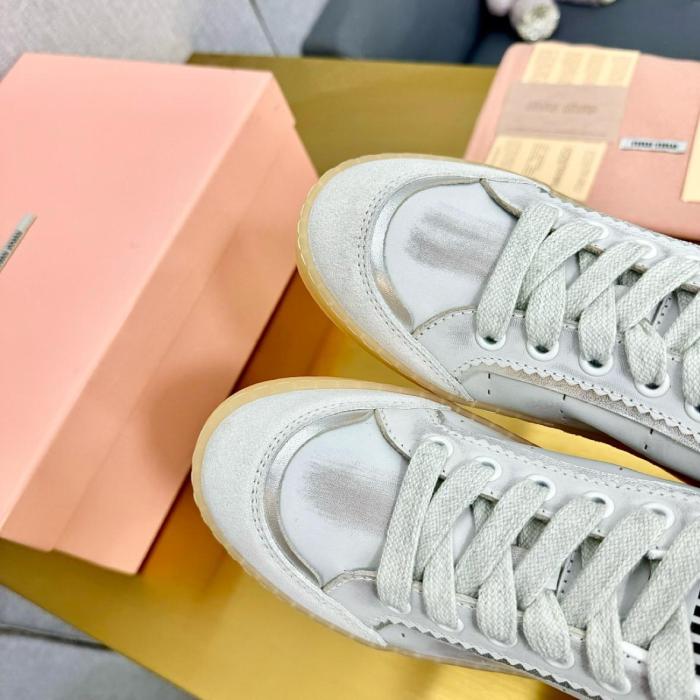 MIU MIU Low-Top Skateboard Shoes Women's White