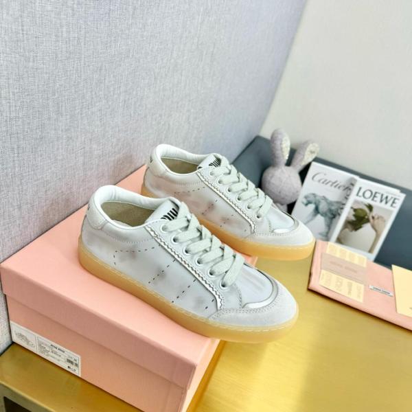 MIU MIU Low-Top Skateboard Shoes Women's White