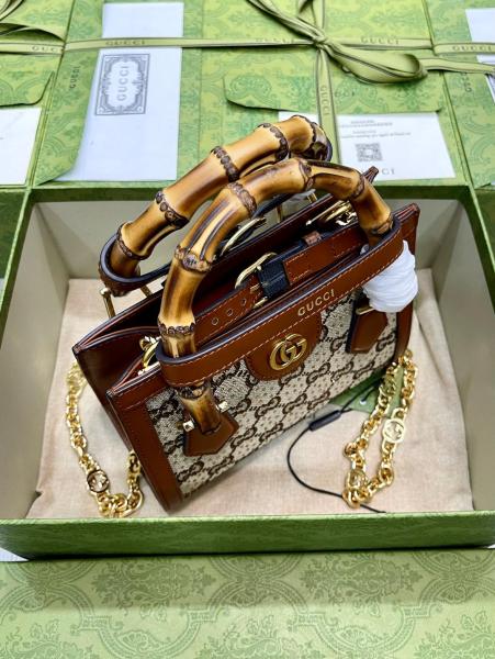 GUCCI Diana Handbags 707449-21HRG-2687 size 20*10*16 cm