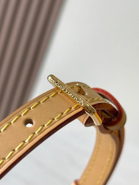 LOUIS VUITTON Nano Speedy M11212 size 17*7.5*11 cm