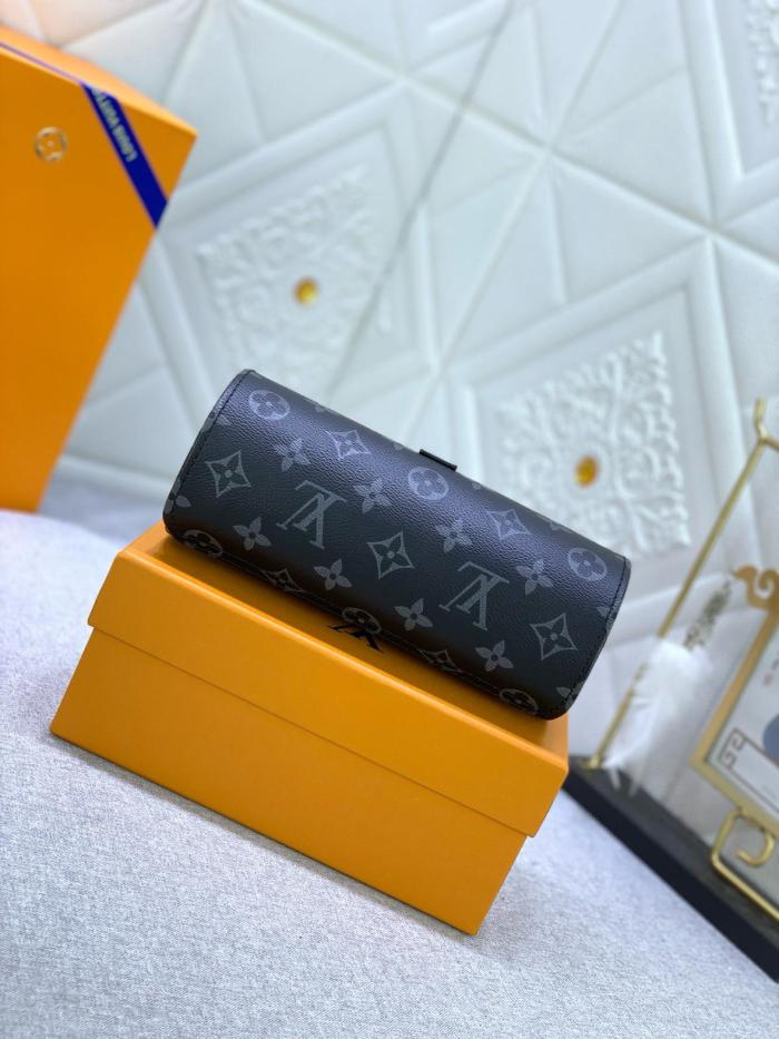 LOUIS VUITTON 3 Watch Case M43385 size 20*8*8 cm