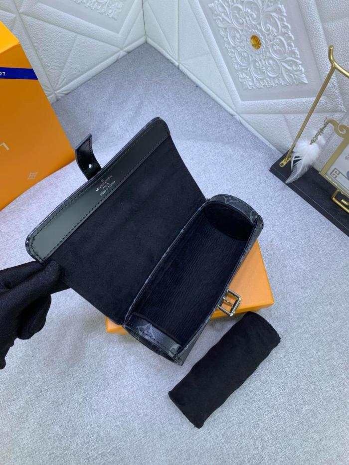 LOUIS VUITTON 3 Watch Case M43385 size 20*8*8 cm