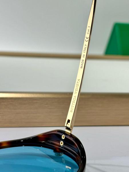 Bottega Veneta Pilot Frame Sunglasses