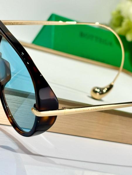 Bottega Veneta Pilot Frame Sunglasses