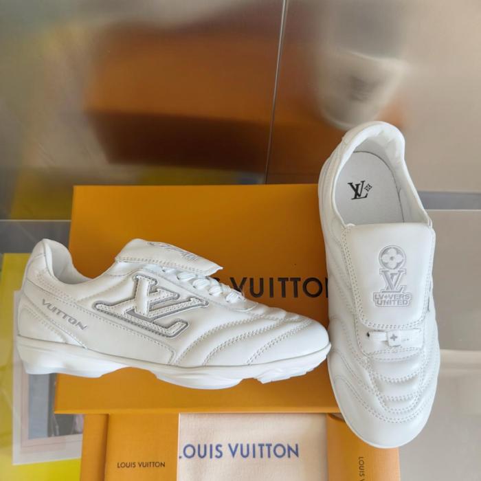 LOUIS VUITTON Footprint Soccer 2025 Spring And Summer Men's Collection Low-Top Casual Shoes Men's White