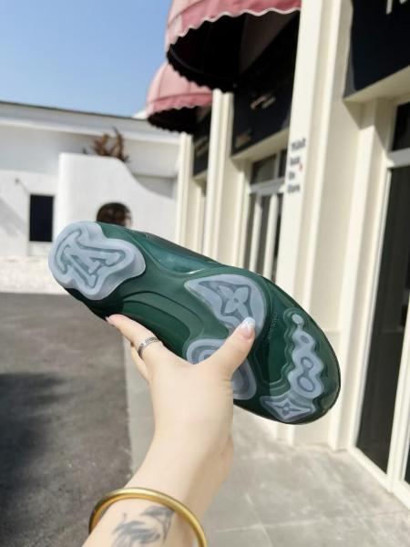 LOUIS VUITTON LV Footprint Soccer Low Top Casual Shoes Men's Green