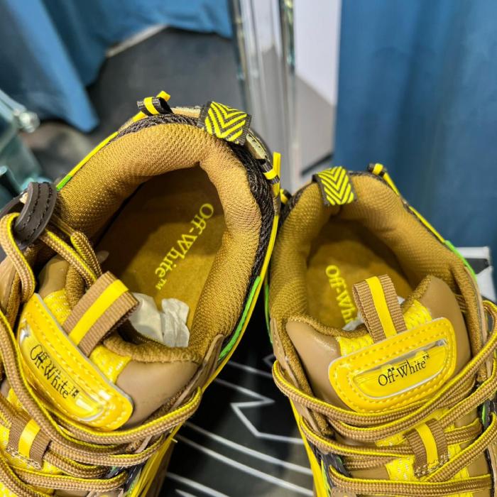 OFF-WHITE Be Right Back Sneakers Brown Colorful