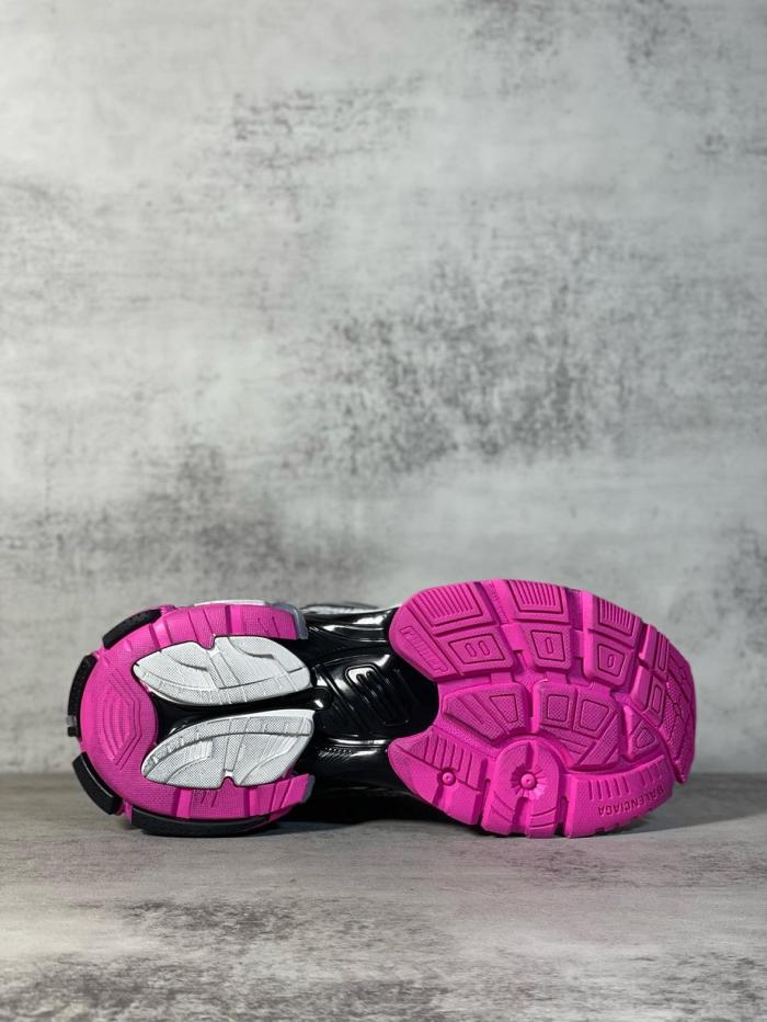 Balenciaga Runner Sneaker in Silver/black/neon-pink