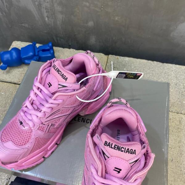 Balenciaga Runner Pink
