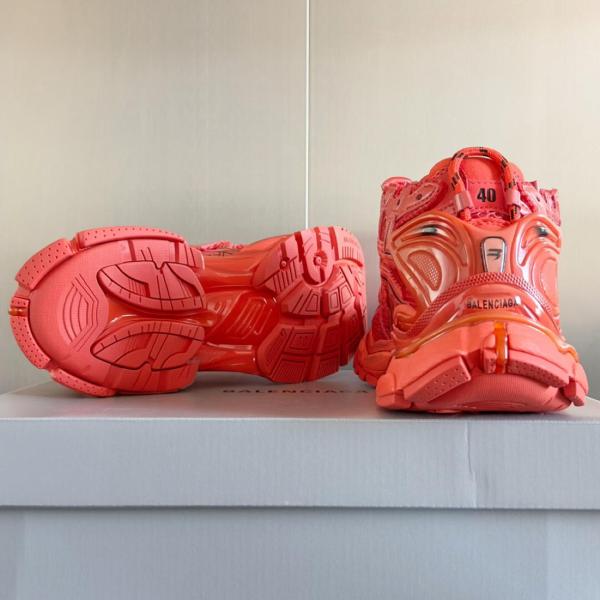 Balenciaga Runner Red