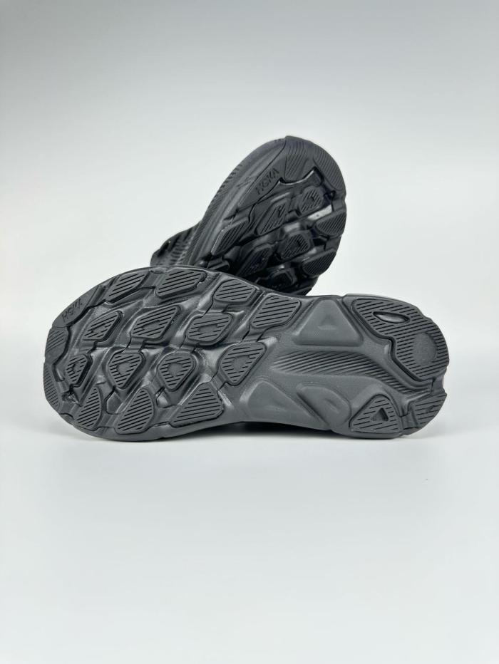 Hoka One One Clifton 9 Triple Black (Women's)