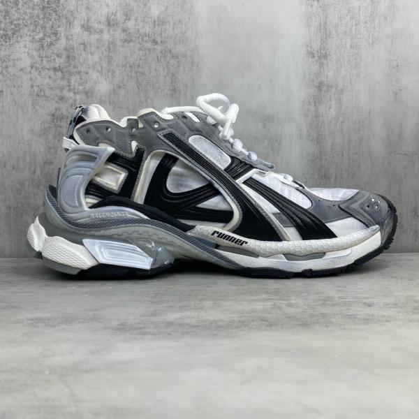 Balenciaga Runner Grey White