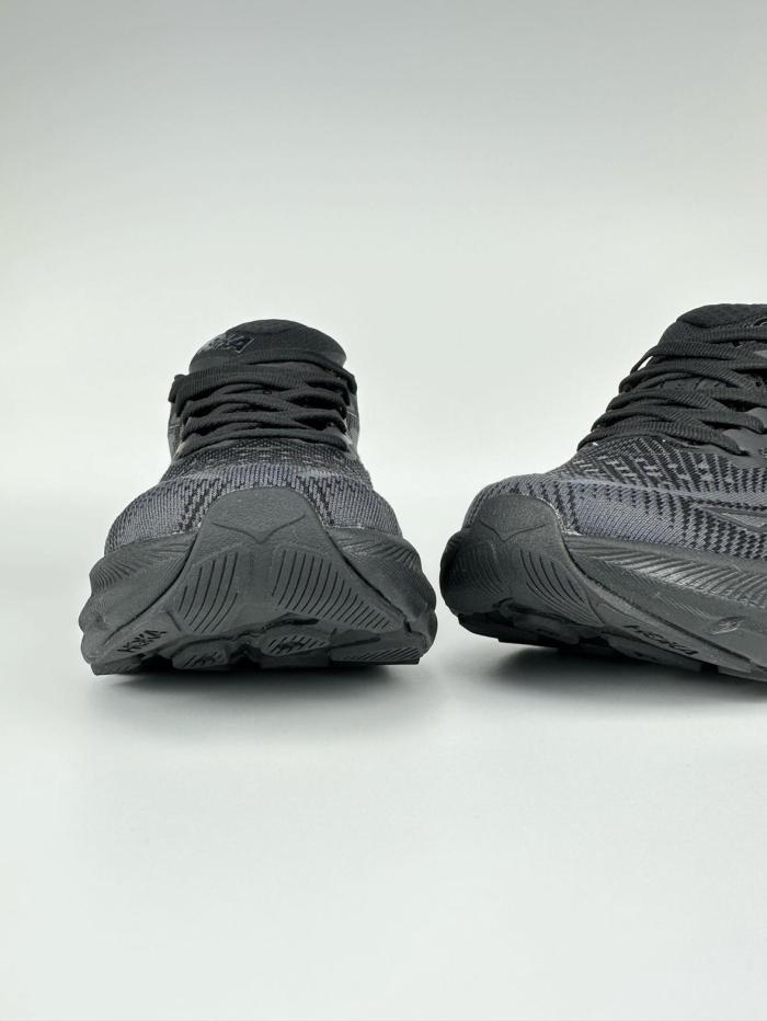 Hoka One One Clifton 9 Triple Black (Women's)