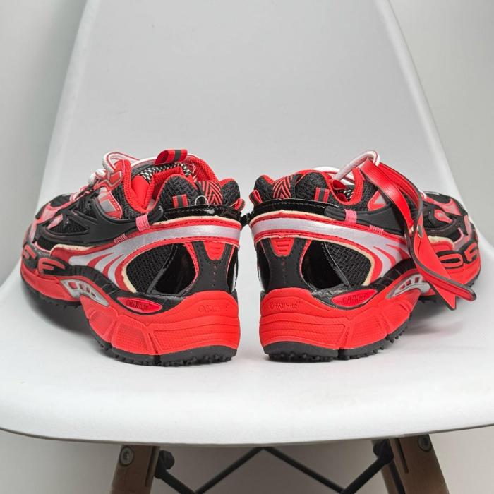 Off-White Be Right Back sneakers black/red
